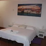 Airport Venice Diego 2 Bed and Breakfast 3*