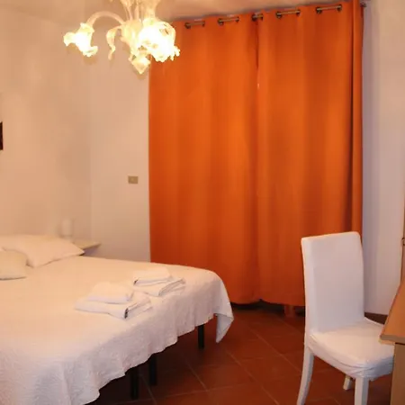 Airport Venice Diego 2 Bed & Breakfast 3*