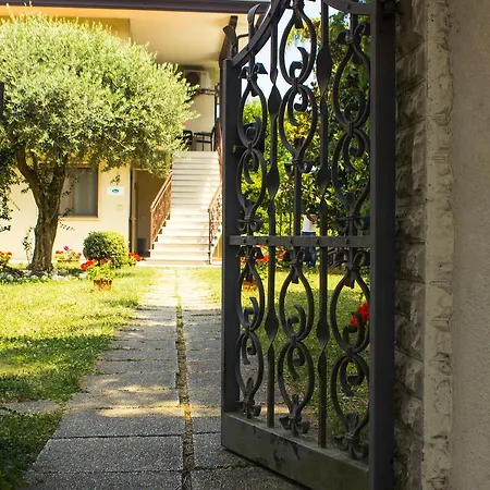 Airport Venice Diego 2 Bed & Breakfast 3*