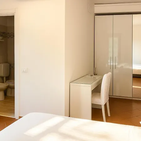 Bed & Breakfast Airport Venice Diego 2 3*