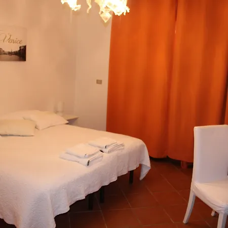 Airport Venice Diego 2 Bed & Breakfast Tessera